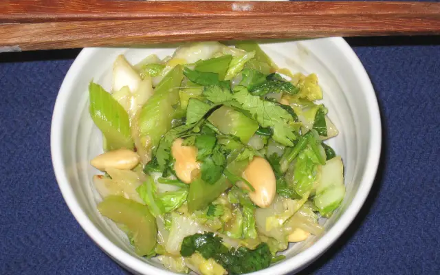 Alkaline Chinese Cabbage and Celery