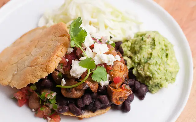 Make Alkaline Gorditas with Veg Fillings